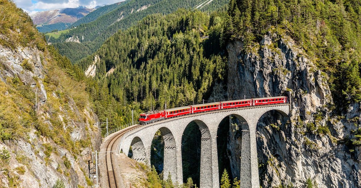12 of the World’s Most Scenic Train Trips | My Modern Met